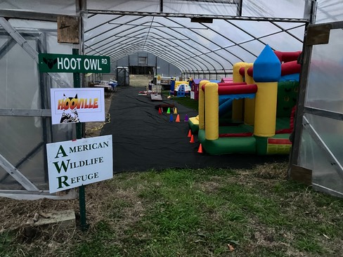 HOOVILLE WITH BOUNCY HOUSE